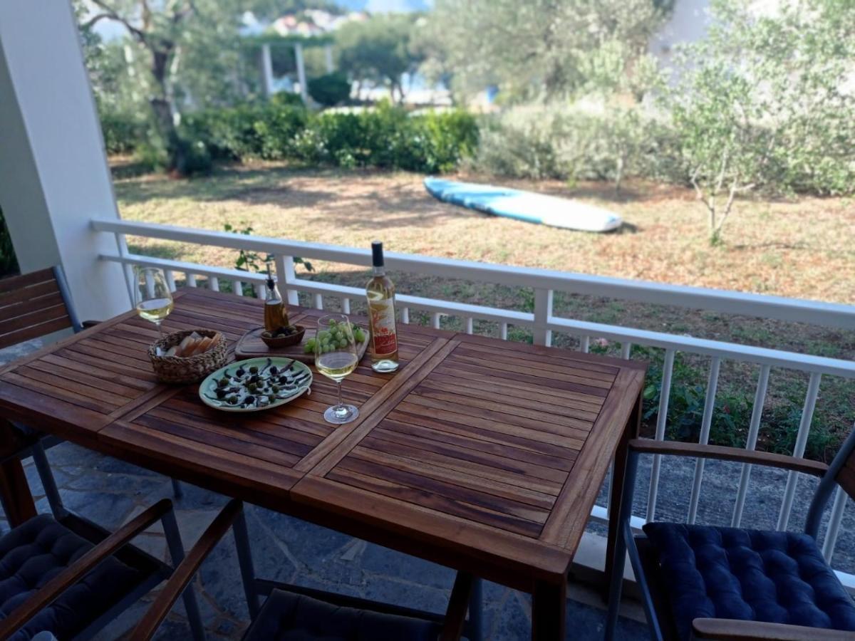 My Mediterranean Villa With Huge Garden And Own Parking ลุมบาร์ดา ภายนอก รูปภาพ